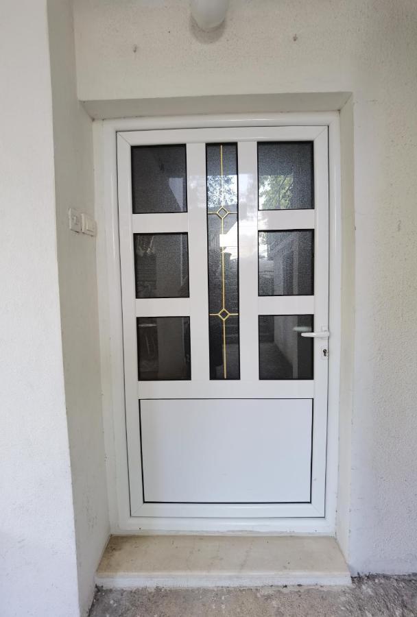 Nikolic Apartmani Bar Luaran gambar