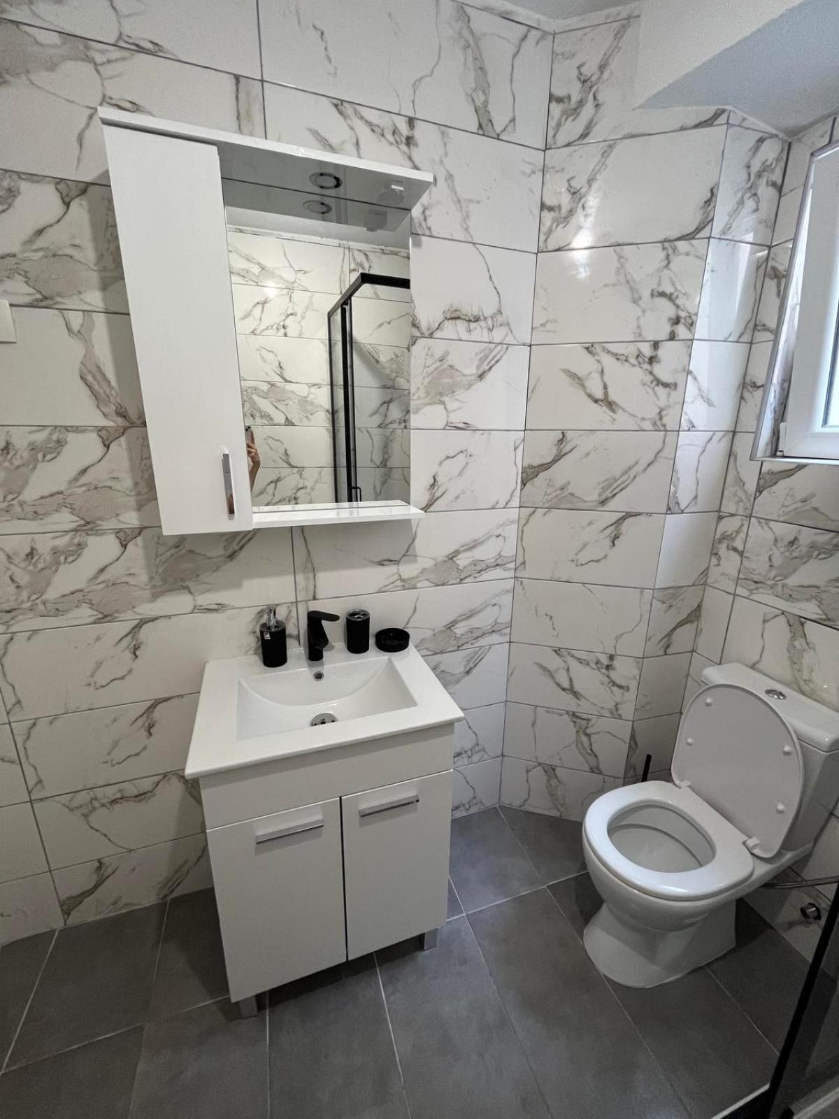 Nikolic Apartmani Bar Luaran gambar